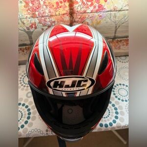 Pre Loved HJC MB2
Red and Silver Snowmobile Helmet
Superior safety, and quality